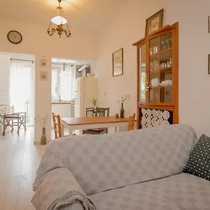 The Simple Place - Close To Slaveykov Square By Flat Mаnager Apartment Sofia